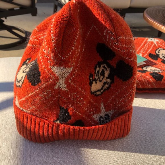 Last One! Gucci Gucci x Disney Mickey Mouse Knit Hat Orange NEW - Picture 4 of 8